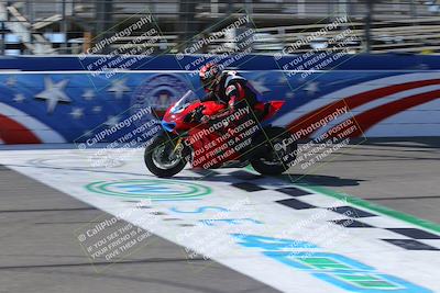 media/Aug-27-2022-Fastrack Riders (Sat) [[c588535105]]/Level 4/Session 1 Start Finish/